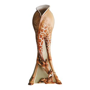 ENDLESS BEAUTY GIRAFFE VASE